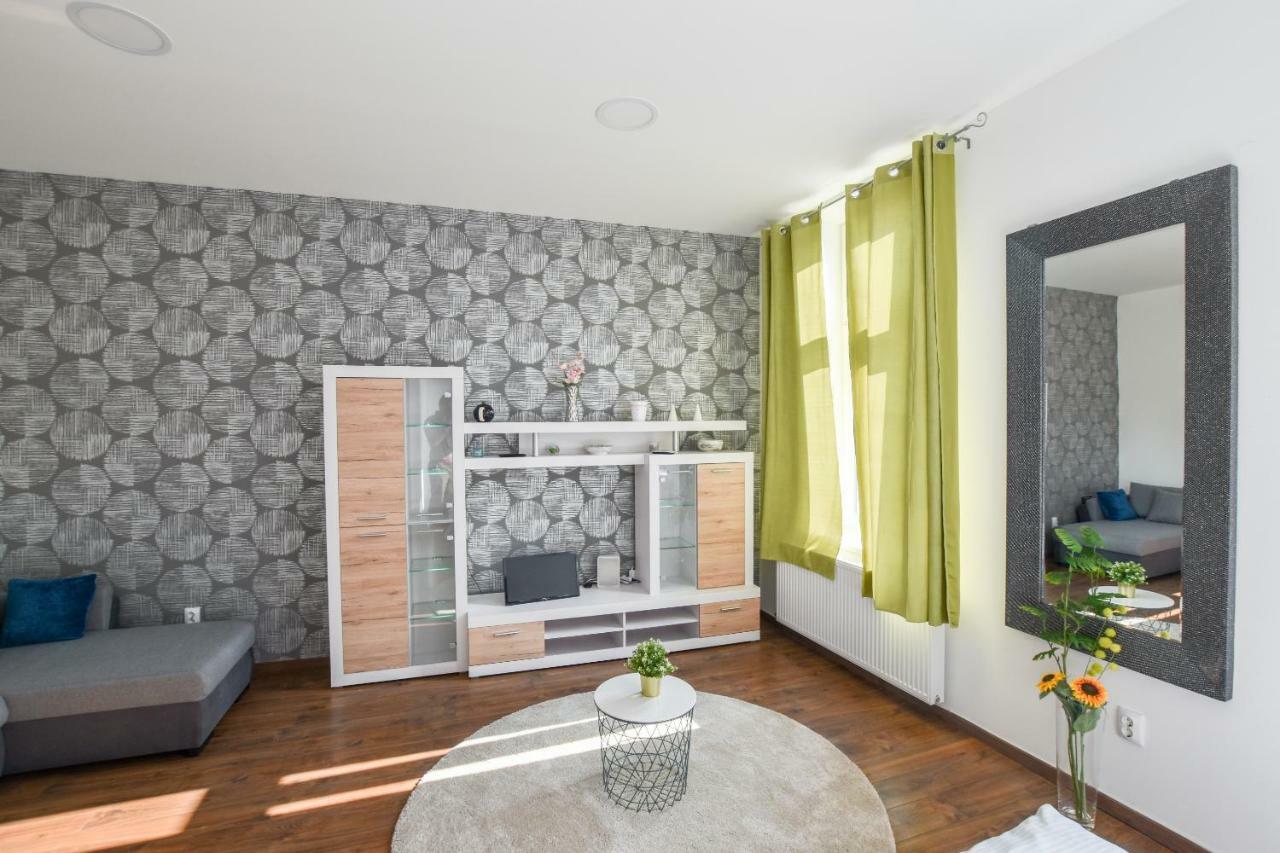 Silver Home Apartments In The City Centre บูดาเปสต์ ภายนอก รูปภาพ