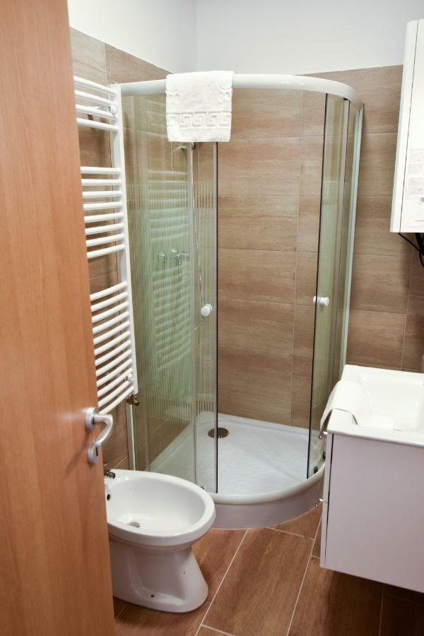 Silver Home Apartments In The City Centre บูดาเปสต์ ภายนอก รูปภาพ