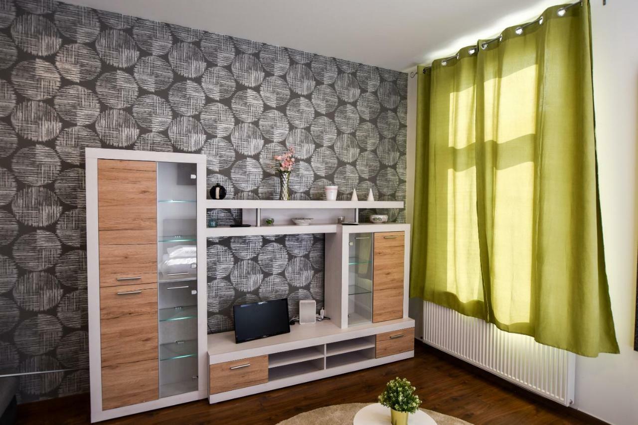 Silver Home Apartments In The City Centre บูดาเปสต์ ภายนอก รูปภาพ